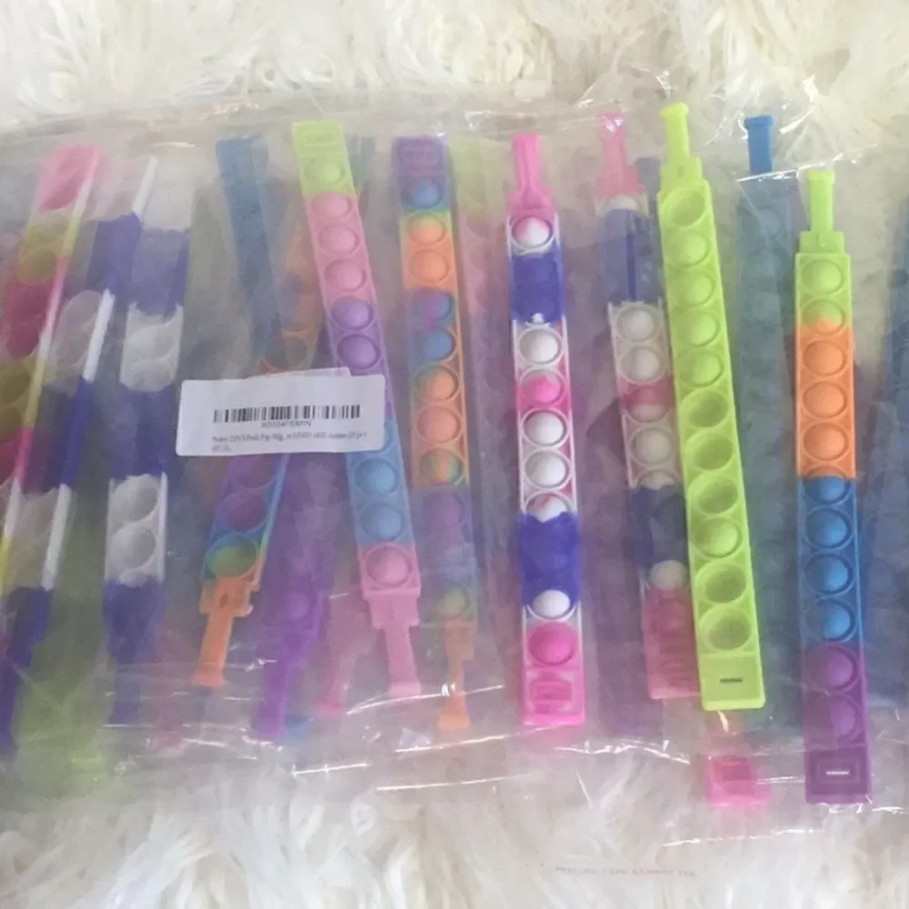 NEW STOCK 38 pieces of popping bracelets